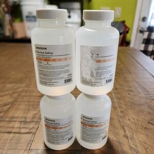 McKesson Normal Saline 0.9% Sodium Chloride Irrigation Solution 250mL 4 Pack